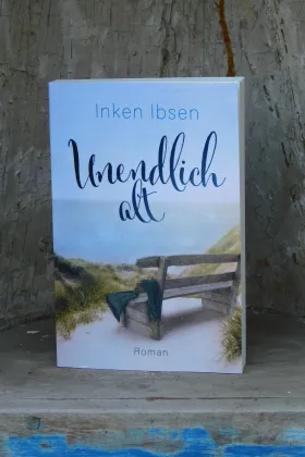Buchcover: Unendlich alt von Inken Ibsen - Autorin aus dem Norden